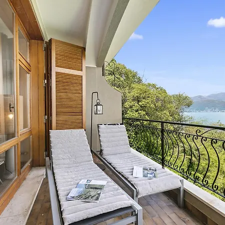 Elegant Panorama View With Pool - Happy Appartement Stresa